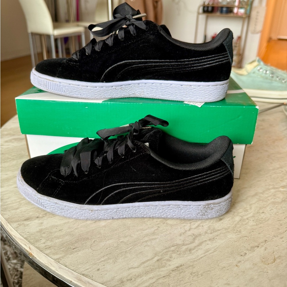 Puma Black and White Women's Sneakers